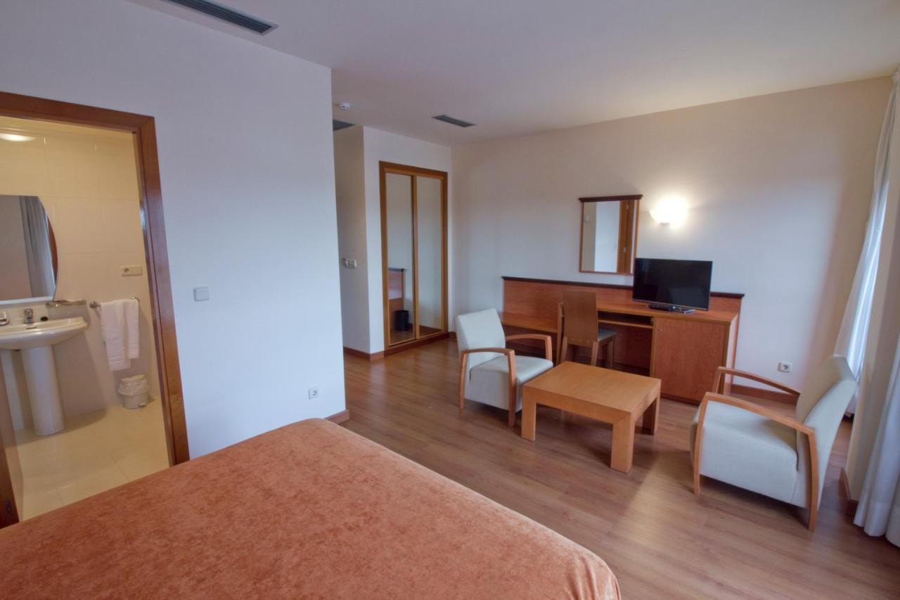 Hotel Torques Bergondo Εξωτερικό φωτογραφία